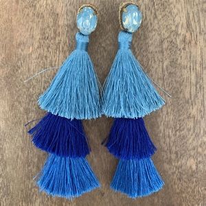 Beautiful blue tassel earrings with gemstone 💙✨